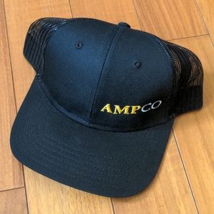 NWOT trucker style OTTO adjustable cap